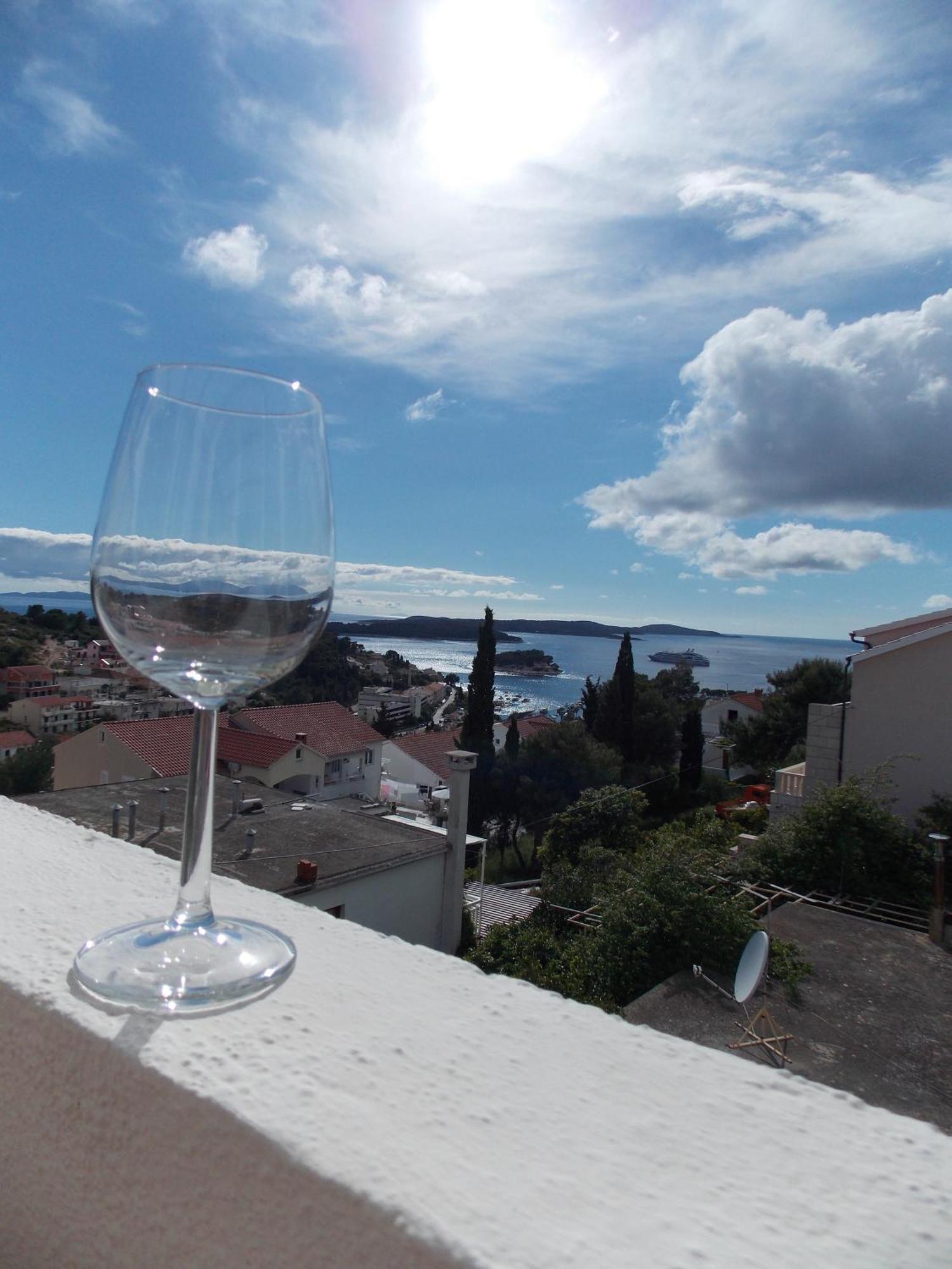 And Jasna 3* Hvar Town