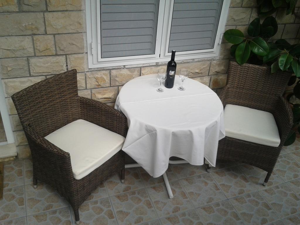 And Jasna Guest house Hvar Town