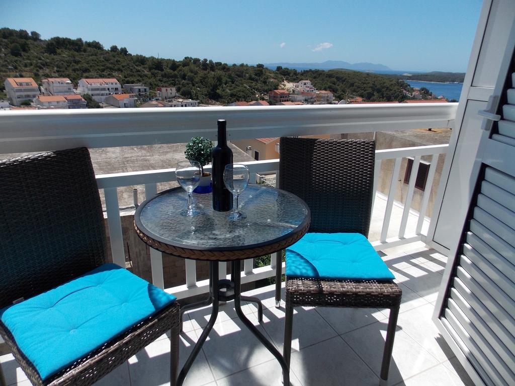 And Jasna Hvar Town