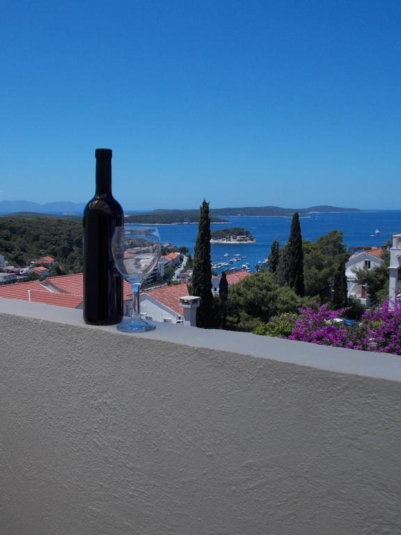 Guest house And Jasna Hvar Town