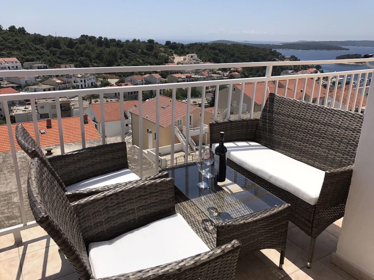 And Jasna Guest house Hvar Town